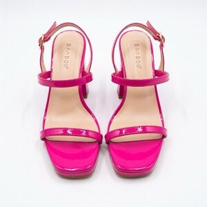 BAMBOO Hot Pink Patent Leather Square Toe Platform Chunky Heel Sandals size 6.5